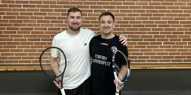 Vindere af Twonby Jule Open 2025 - Anders Thomsen & Simon Frilev. Foto: Emil Lyn.