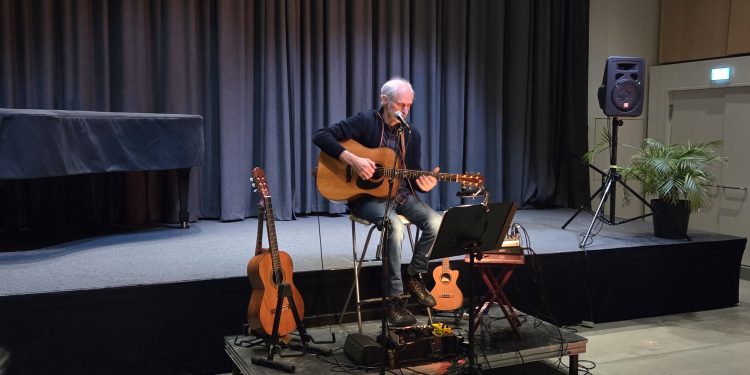 Tom Nagel Rasmussen på Vendsyssel Teater med Noget For Noget. Foto: Jesper Kjærgaard