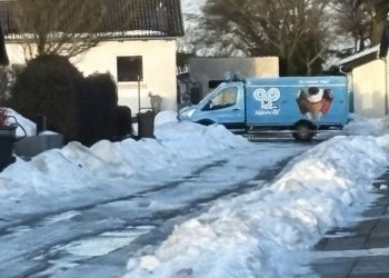 Hjem-IS på glatis for enden af vejen. Foto: Palle W. Nielsen