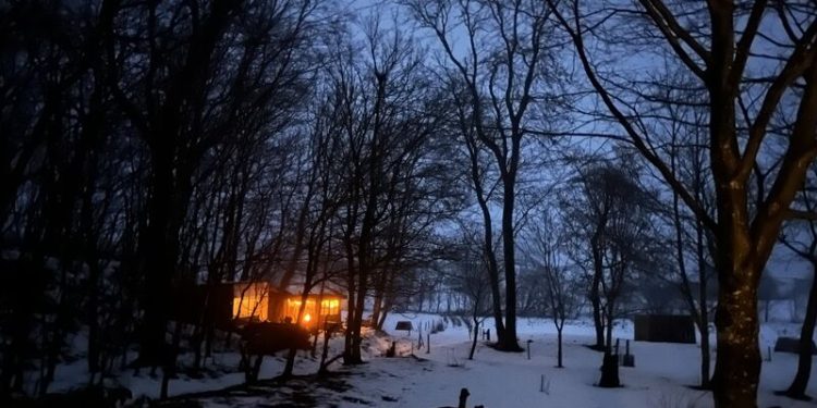 Hygge hele året i hytten. Foto: Jordforbindelsen.