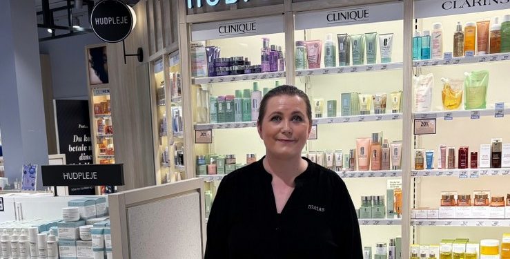 Line Christensen har været 15 år i Matas - og nu er hun butikschef i Hjørring. Foto: Palle W. Nielsen
