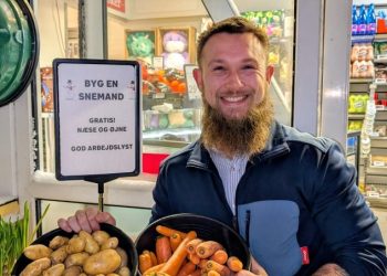Byg en snemand med øjne og næse fra Brugsen i Tornby. Foto: Privat.