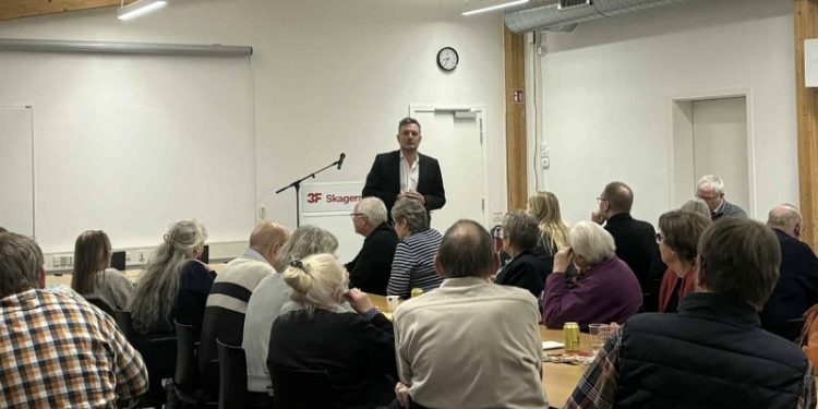 Folketingskandidat og byrådsmedlem Thomas Klimek ved nytårskuren hos Socialdemokratiet. Foto: Privat.
