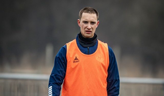 Emil Grønn Pedersen til træning hos Vendsyssel FF. Foto: VFF.