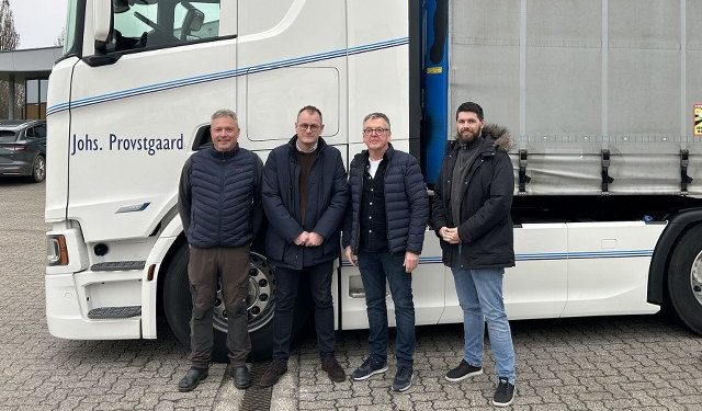 Brian Westergaard, Jesper Bundgaard Madsen, Johannes Provstgaard (Heise) og Allan Christopher Rodgers. Foto: Vendelbo Spedition.