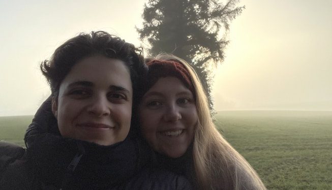 Sara, til venstre, og Ida glæder sig til at bo i Danmark. Privatfoto
