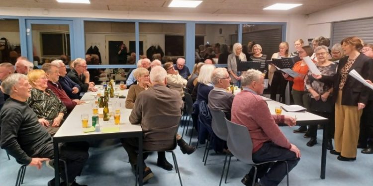 Kirstine Ladefoged takkede for opbakningen til generalforsamlingen samt udtrykte stor tak til Sindal Koret for at sætte en skøn, musikalsk kolorit på aftenen. Privatfoto.