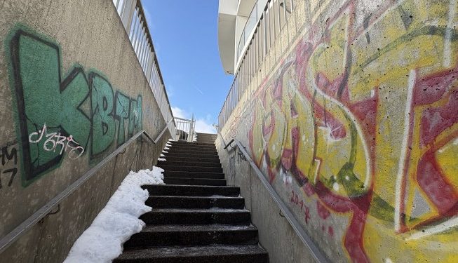 Farverig opgang i Hjørring. Foto: Palle W. Nielsen
