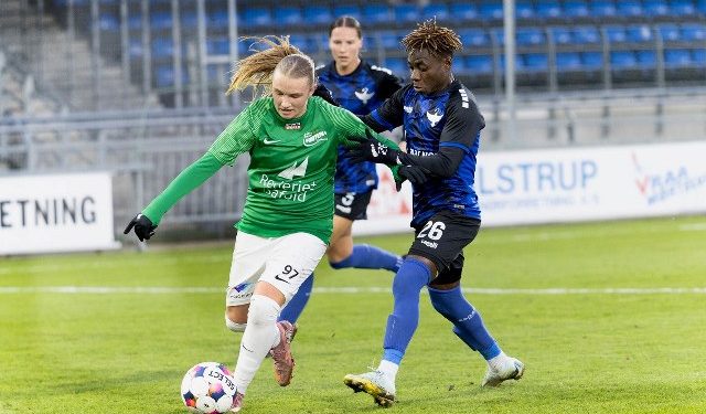Nikoline Nielsen er en af Fortuna Hjørrings akademi-spillere, der til dagligt bor på Dana Cup Academy. Efter slutspillet flytter hun til Barcelona. Foto: Bente Poder.