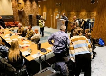 Arbejdsgrupper i færd med fremlæggelser af muligheder for nye tiltag i Hirtshals. Foto: Niels Skipper.