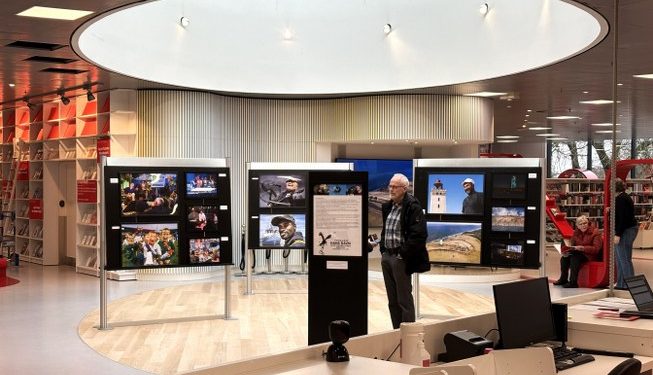 Udstillingen på Hjørring Bibliotek af Hans Ravns flotte billeder kan ses til og med lørdag den 28. februar. Foto: Palle W. Nielsen