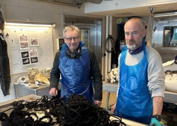 Formand Svend-Erik Andersen fra Danamrks Fiskeriforening og biolog Peter Rask Møller. Foto: Fiskeri Tidende.