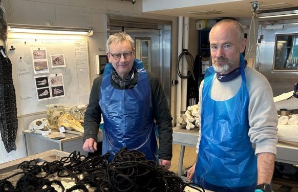 Formand Svend-Erik Andersen fra Danamrks Fiskeriforening og biolog Peter Rask Møller. Foto: Fiskeri Tidende.