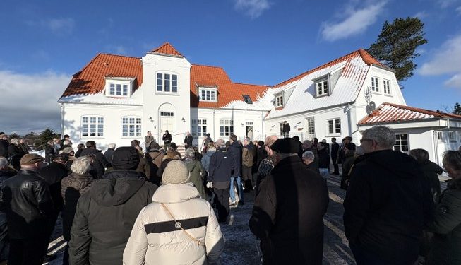 Gæsterne strømmede til åbningen af Tversted Badepension. Foto: Palle W. Nielsen