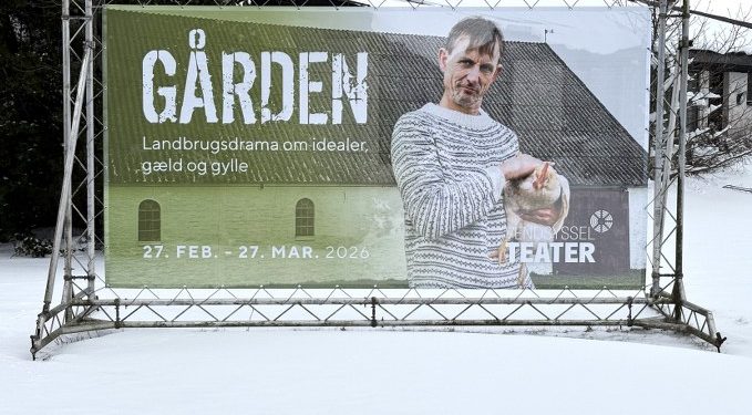 "Gården" er en spændende forestilling på Vendsyssel Teater. Foto: Palle W. Nielsen