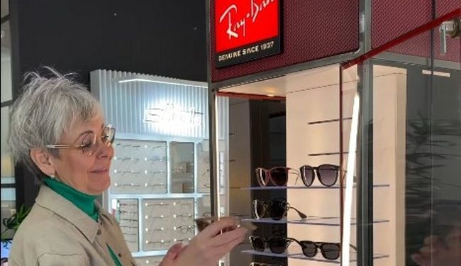 Gitte Stiller har et stort udvalg i Byens Optik i Hjørring. Privatfoto