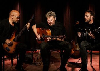 Oplev koncertfortællingen "Imens Kim lå og sov" med Karsten Skovgaard Trio. PR-foto.