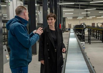 Anne Honoré Østergaard fra Venstre på virksomhedsbesøg hos Med24 i Løkken. Foto: Privat.