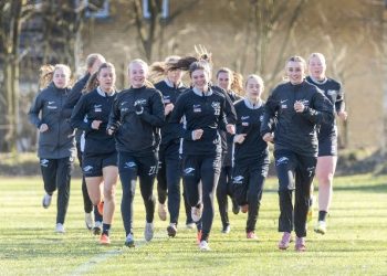 Der er tanket masser af selvtillid ind i Fortuna-truppen efter tirsdagens sejr i AGF. Nu gælder det lørdags topkamp hjemme mod HB Køge. Foto: Bente Poder.