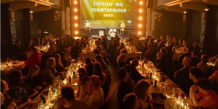 Prisuddeling på Vendelbohus. Foto: Hjørring Kommune.
