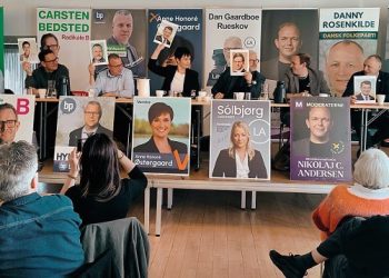 For eller imod Frederiksen... Foto: Elling.