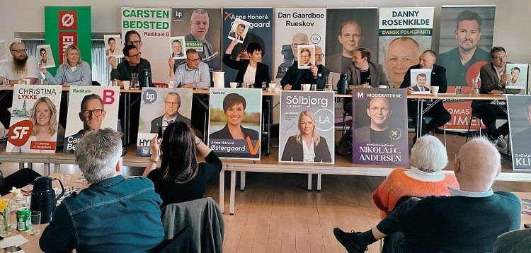 For eller imod Frederiksen... Foto: Elling.