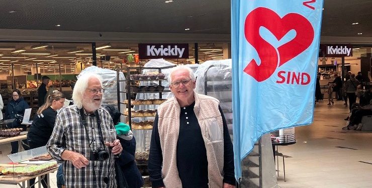 Flemming Riishøj, til højre, har afløst Erik Christoffersen som formand for SIND Hjørring. Arkivfoto: Palle W. Nielsen