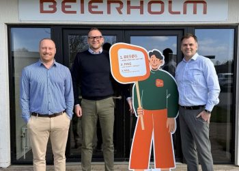 Michael Vendelbo fra Erhverv Hjørring flankeret af henholdsvis Dan Visti Abildgaard og Torben Pedersen fra Beierholm i Hjørring. Foto: Privat.