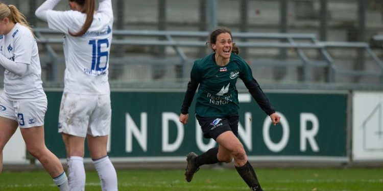 Alle Fortunas kampe er dette forår endt med cifrene 1-2. Desværre faldt det påskedag ikke ud til Fortunas fordel, selv om Ashley Riefner var tæt på at score mere end det ene mål, hun blev noteret for. Foto: Jess Madsen..