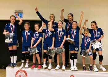 U9 pigerne fra Horne KFUM. Foto: Privat.