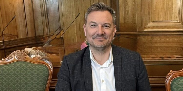 Socialdemokraten Thomas Klimek har fundet sin plads på Christiansborg. Foto: Privat.