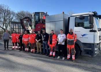Holdet af nye medarbejdere i selskab med direktør Per Hylle. Foto: Nord Energi.