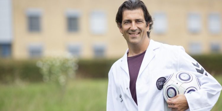 Thøger Persson Krogh, der er ledende overlæge på Sportsmedicinsk Center i Frederikshavn. Foto: Melsen Fonden.