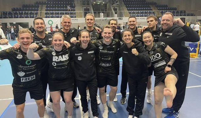 Tirsdag aften afgøres det, om Vendsyssel Elite Badminton eller Hvidovre Badminton Club bliver danske mestre i badminton. Ovenfor ses holdet hos Vendsyssel Elite Badminton. Foto: VEB.