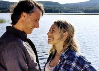Michael Nyqvist og Frida Hallgren har hovedrollerne.