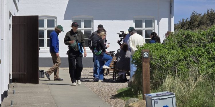 Produktionsholdet ved Hirtshals Fyr. Foto: VHM.