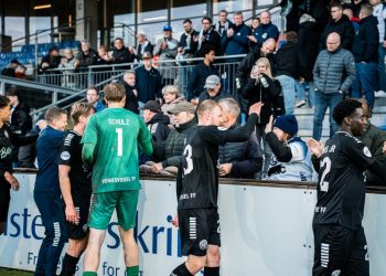 Glade spillere og tilskuere fra Hjørring i Thisted. Foto: Vendsyssel FF.