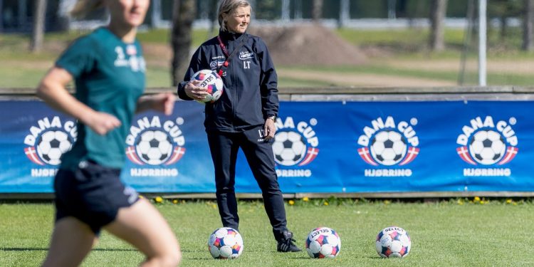 Cheftræner Lene Terp er optimist før lørdagens kamp mod AGF hjemme på Nord Energi Arena. Foto: Bente Poder.