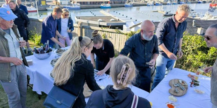 Østerværkstedet var populært ved arrangementet hos Musholm og DPPO. Foto: Niels Skipper.