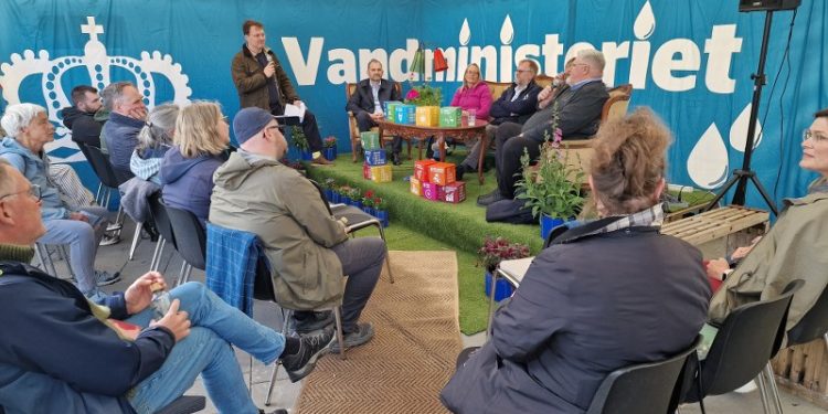 Debat i Vandministeriet under Naturmødet. Foto: Arkiv.