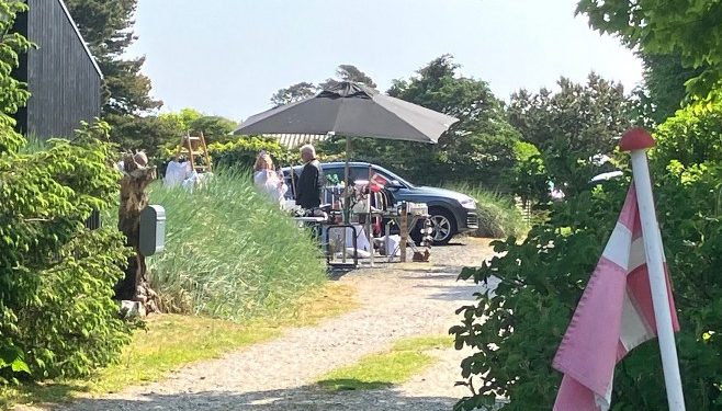 Der er stande overalt i Tversted Pinselørdag. Arkivfoto: Palle W. Nielsen