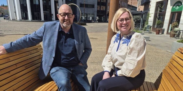 Handelschef Roy Linde Hansen og formand Christina Østergaard Gyldenløve Jensen fra Hjørring Alliancen.