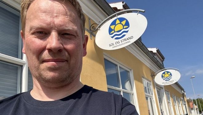 Claus Jensen glæder sig til at lære feriehusverdenen endnu bedre at kende og til at hjælpe gæster, sommerhusejere og kolleger med at få tingene til at spille. Privatfoto