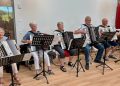 Tårs-Lendum Harmonikaklub sørgede for den gode stemning og masser af fællessang. Foto: Niels Helver.