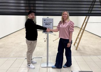 Butikschef Nicklas Vejen fra Labtech på Jane Melgaard Olesen hos METROPOL. Foto: Privat.