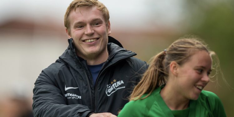 Niclas Hougaard sammen med den tidligere Fortuna-spiller Emma Snerle. Arkivfoto: Jess Madsen.