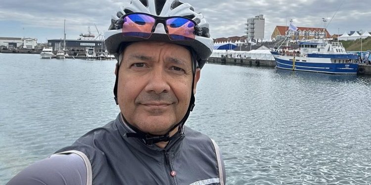 Jens Otto Størup på havnen i Hirtshals. Foto: Privat.