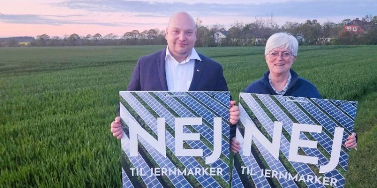 Andreas Huus Andersen og Annette Dyrbye Jensen fra Danmarksdemokraterne (Æ).