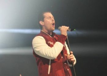 Rasmus Seebach lukker og slukker Løkken Koncert 2026. Pressefoto