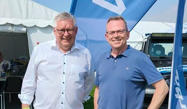 Borgmester Søren Smalbro og Jan Nymark Thaysen på Hjørring Dyrskue. Foto: Venstre.